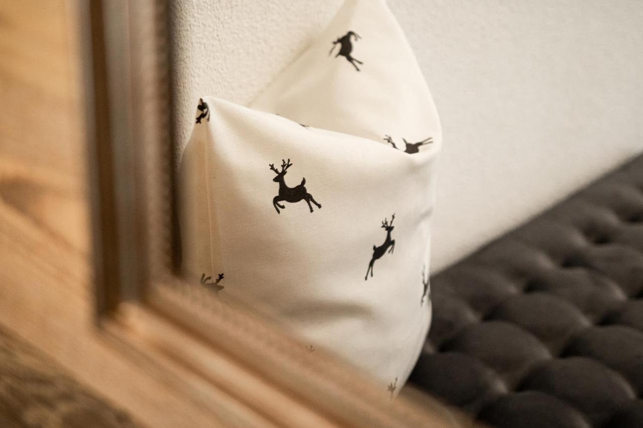 Pult Apartment *