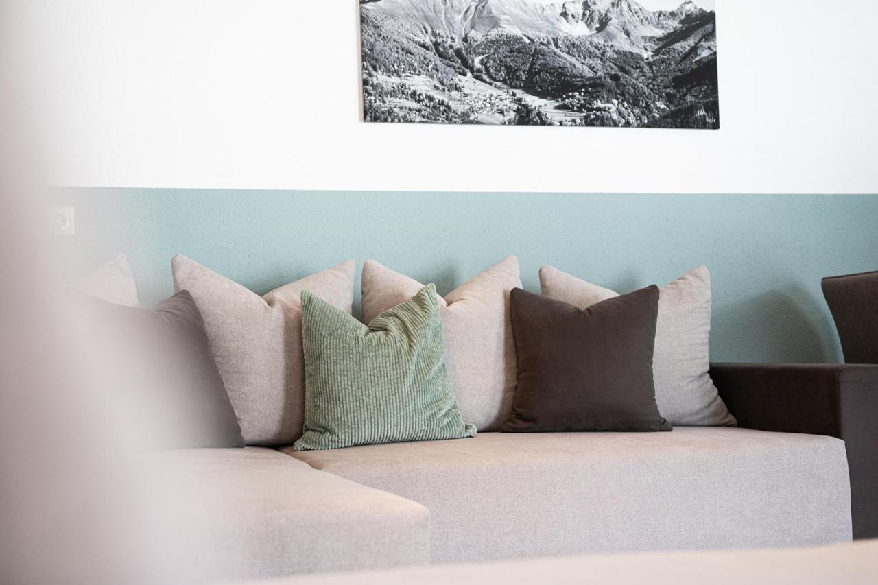 Pult Apartment *